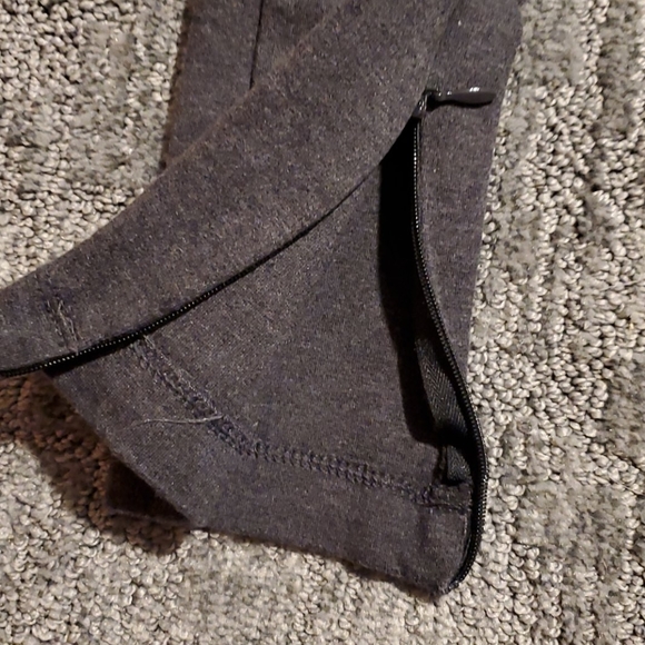 Legging style pants - Picture 2 of 5